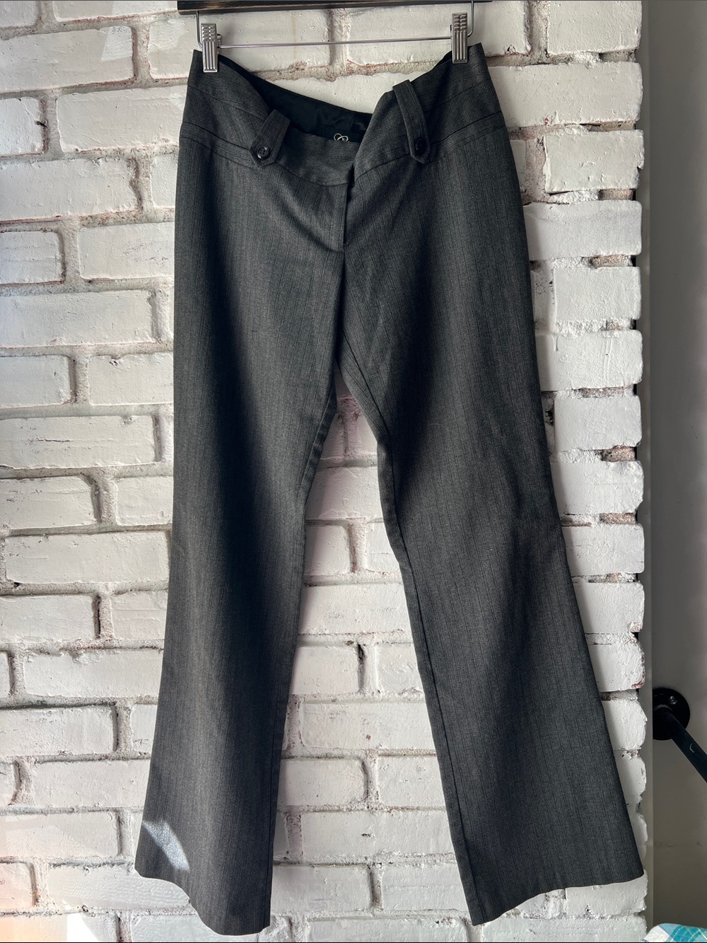 Classic grey GUESS Dress Pants 30” inseam trouser with stripe